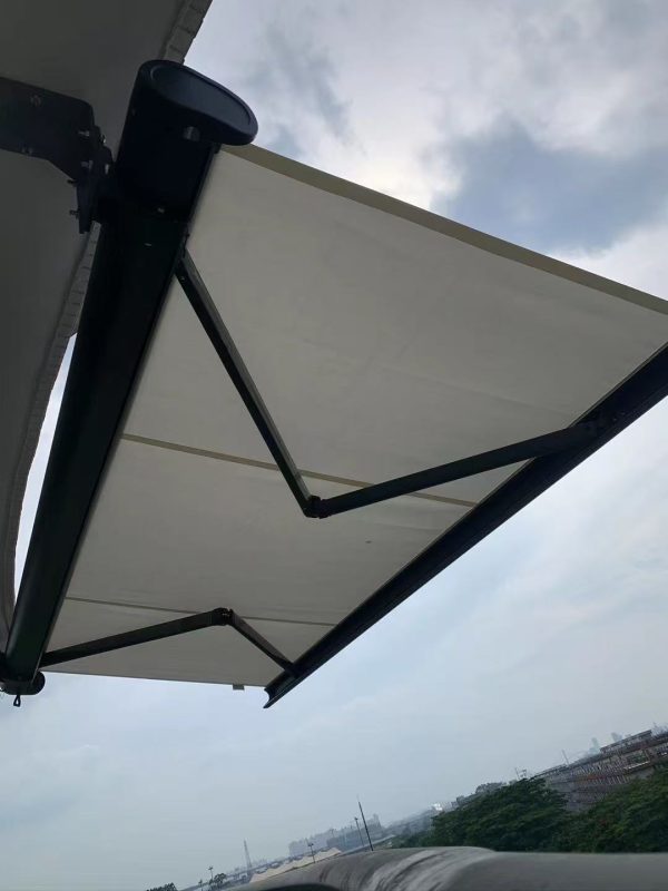 Automatic Retractable Outdoor Awning with Cassette Sun Shade - Image 5